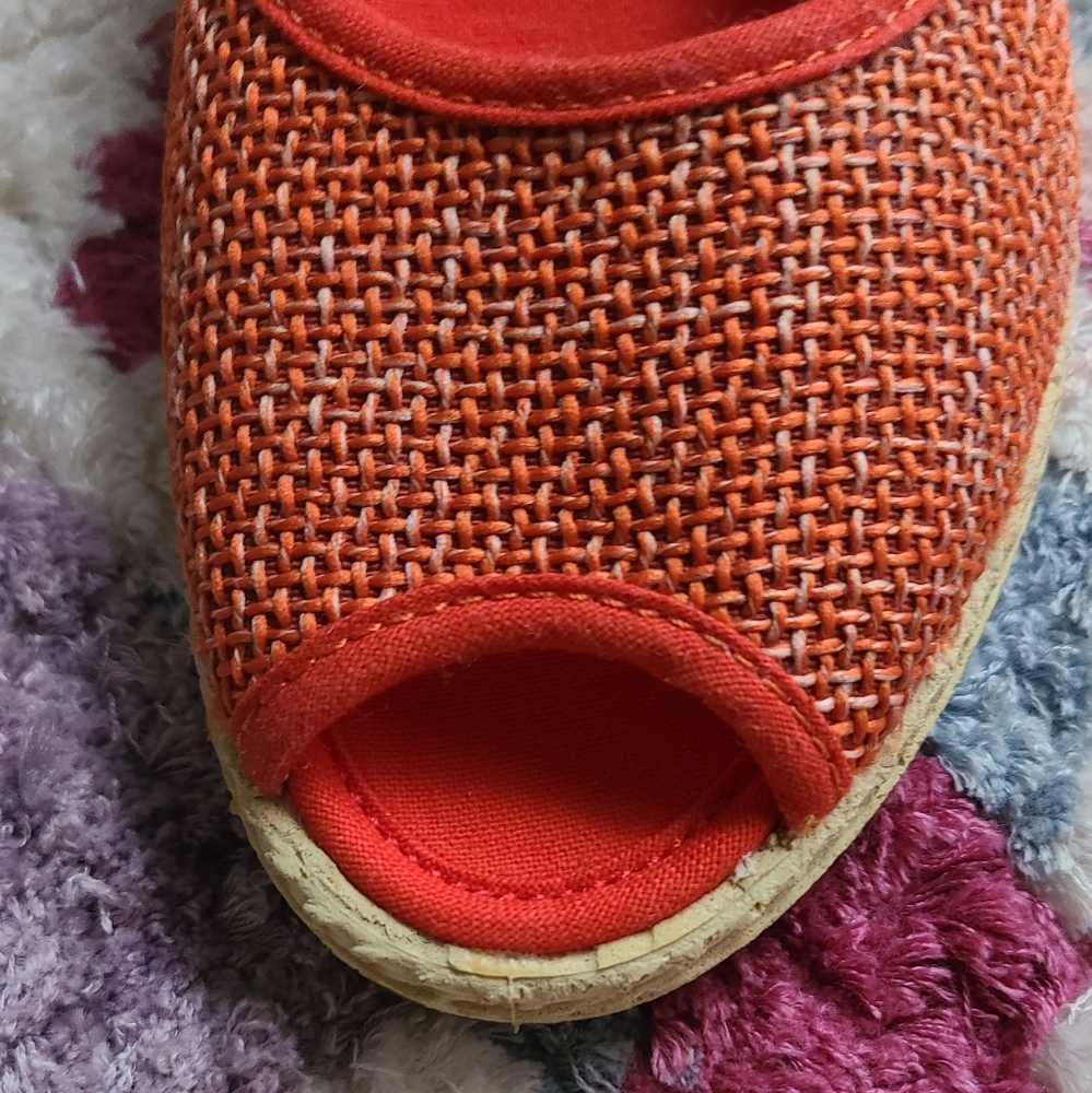 Keen - Picture 4 of 8
